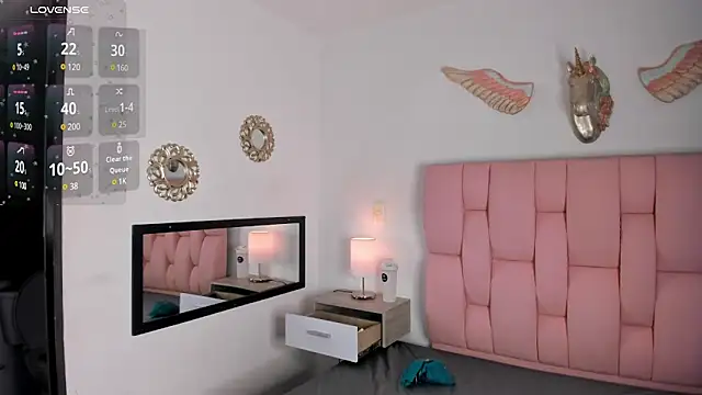 Snapshot of VeronikaOlsen chatting on 10, 2, 2025 VeronikaOlsen online show from 10, 2, 2025