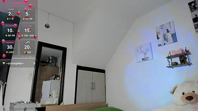 Snapshot of VeronikaOlsen chatting on 23, 9, 2025 VeronikaOlsen online show from 23, 9, 2025