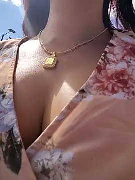 scarlett moore online show from 8, 11, 2025