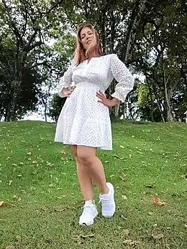 scarlett moore online show from 4, 2, 2026