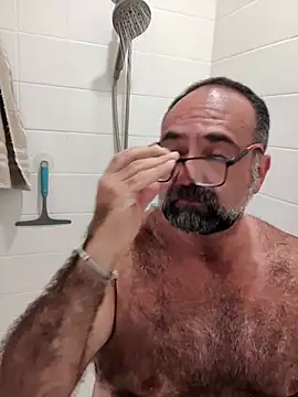 Snapshot of chainjulious chatting on 4, 3, 2025 chainjulious online show from 4, 3, 2025