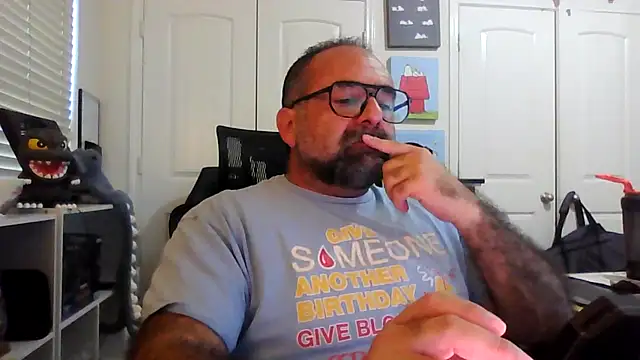 Snapshot of chainjulious chatting on 15, 10, 2025 chainjulious online show from 15, 10, 2025