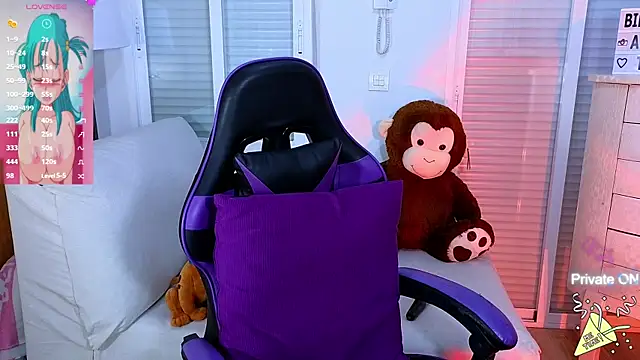 Tawny cox online show from 19, 12, 2024