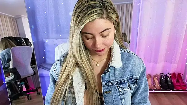 Tawny cox online show from 30, 11, 2025