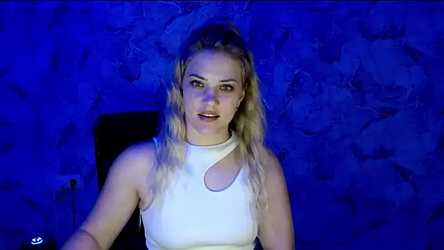 Snapshot of nika_gold1 chatting on 28, 6, 2026 nika gold1 online show from 28, 6, 2026
