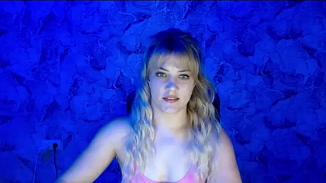 Snapshot of nika_gold1 chatting on 13, 7, 2026 nika gold1 online show from 13, 7, 2026