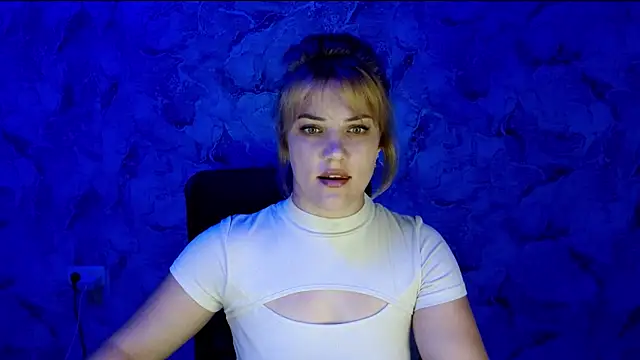 Snapshot of nika_gold1 chatting on 14, 7, 2026 nika gold1 online show from 14, 7, 2026