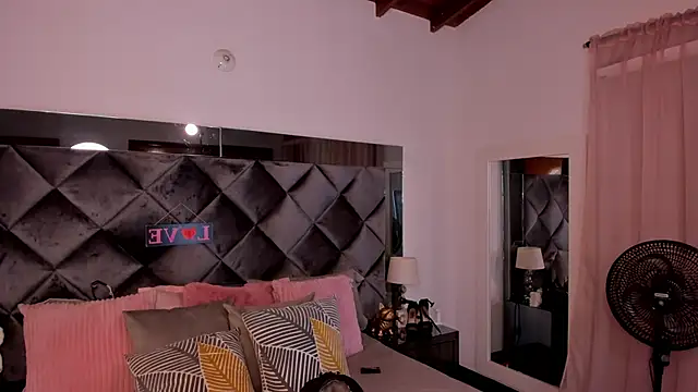 sofhiaa adaams online show from 14, 3, 2025