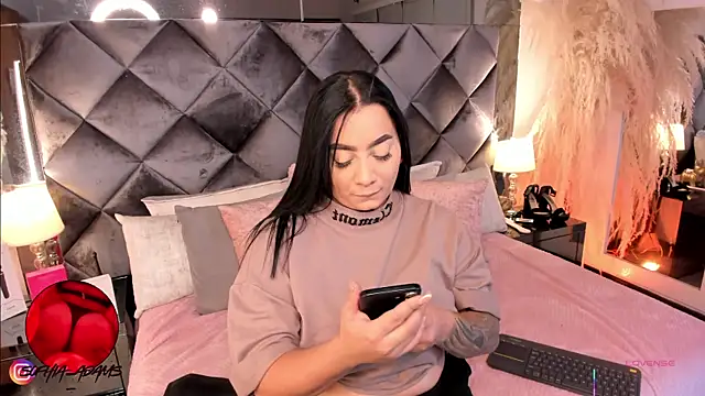 sofhiaa adaams online show from 15, 9, 2025