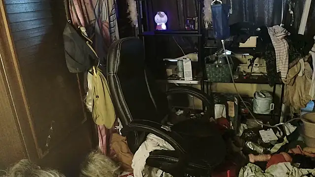 Ombeline1 online show from 22, 12, 2025