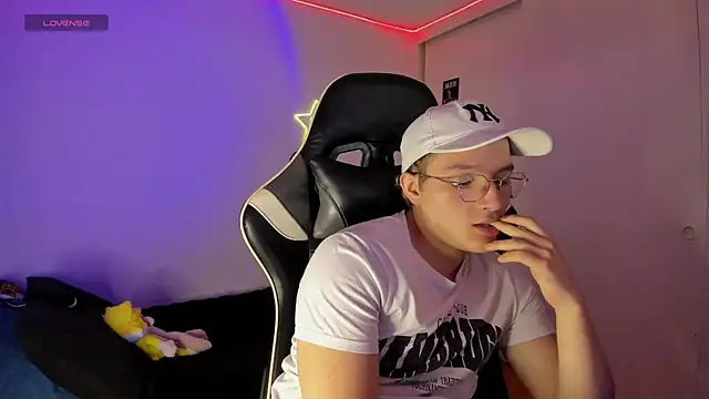 AustinSummerr online show from 18, 3, 2025