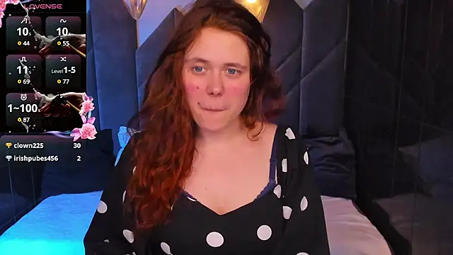 SophiePure online show from 25, 2, 2025