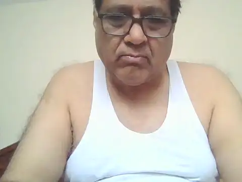 Snapshot of Nuttysub chatting on 18, 10, 2025 Nuttysub online show from 18, 10, 2025