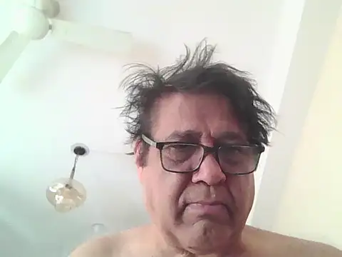 Snapshot of Nuttysub chatting on 22, 4, 2026 Nuttysub online show from 22, 4, 2026
