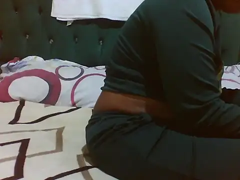 Snapshot of Sexy_Riri chatting on 18, 4, 2026 Sexy Riri online show from 18, 4, 2026