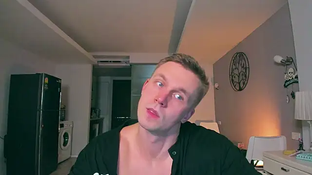 Samuel Andrew online show from 21, 11, 2025