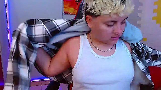 isabeautyx19 online show from 14, 2, 2025