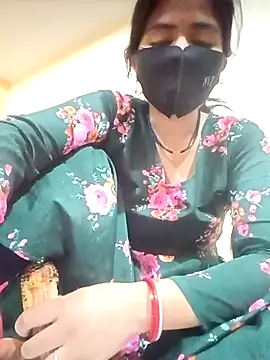 Snapshot of Mamta_Chaterjee chatting on 13, 9, 2025 Mamta Chaterjee online show from 13, 9, 2025