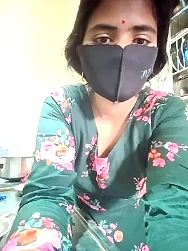 Snapshot of Mamta_Chaterjee chatting on 8, 10, 2025 Mamta Chaterjee online show from 8, 10, 2025