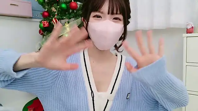 Snapshot of -minami- chatting on 27, 12, 2024 -minami- online show from 27, 12, 2024