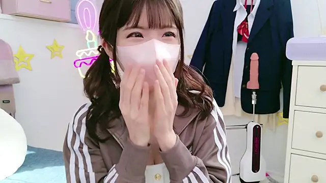 Snapshot of -minami- chatting on 2, 2, 2025 -minami- online show from 2, 2, 2025