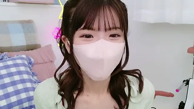 Snapshot of -minami- chatting on 18, 3, 2025 -minami- online show from 18, 3, 2025