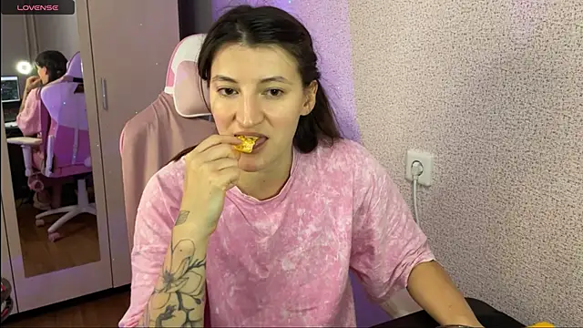 Snapshot of Katrin__kiss chatting on 23, 1, 2025 Katrin kiss online show from 23, 1, 2025