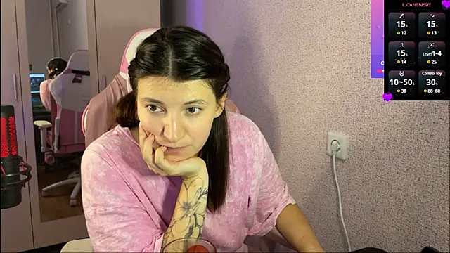 Snapshot of Katrin__kiss chatting on 6, 2, 2025 Katrin kiss online show from 6, 2, 2025