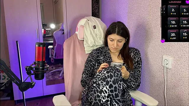 Snapshot of Katrin__kiss chatting on 10, 3, 2025 Katrin kiss online show from 10, 3, 2025