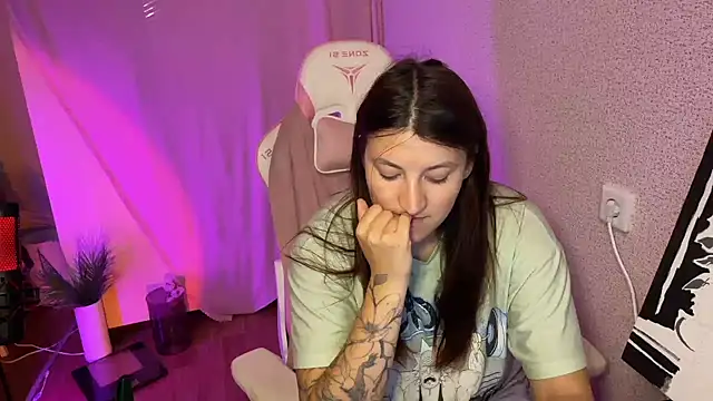 Snapshot of Katrin__kiss chatting on 25, 10, 2025 Katrin kiss online show from 25, 10, 2025