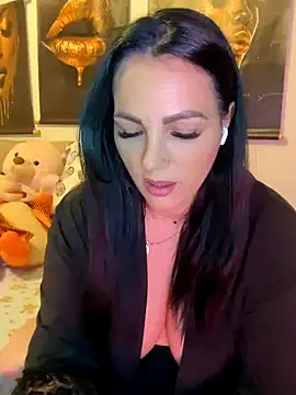 Snapshot of ReiyaRey chatting on 5, 5, 2026 ReiyaRey online show from 5, 5, 2026