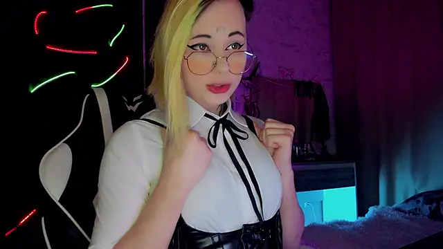 snake  bites online show from 9, 10, 2025