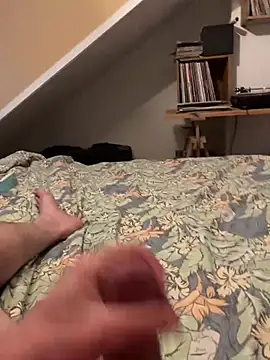 LivingLegend1978 online show from 15, 4, 2026