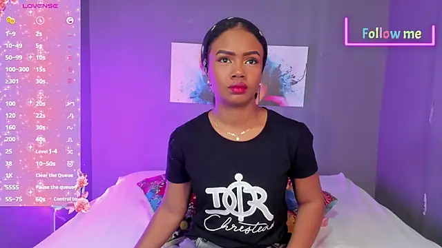 EmmaSmith06 online show from 29, 1, 2025