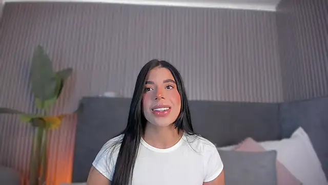 Snapshot of emelie_89 chatting on 9, 5, 2026 emelie 89 online show from 9, 5, 2026