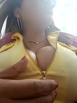 Snapshot of Afroditecash chatting on 20, 11, 2025 Afroditecash online show from 20, 11, 2025