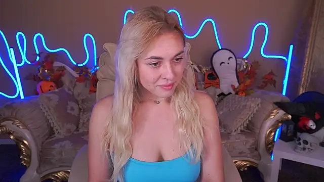 Snapshot of ArishkaLulu chatting on 1, 11, 2025 ArishkaLulu online show from 1, 11, 2025