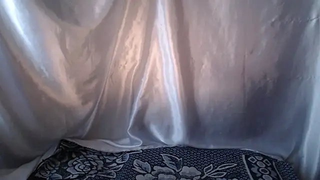 Snapshot of Burberrry_ chatting on 24, 4, 2026 Burberrry online show from 24, 4, 2026