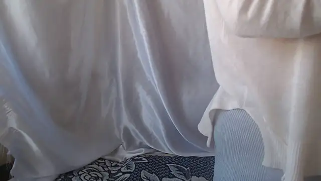 Snapshot of Burberrry_ chatting on 3, 5, 2026 Burberrry online show from 3, 5, 2026