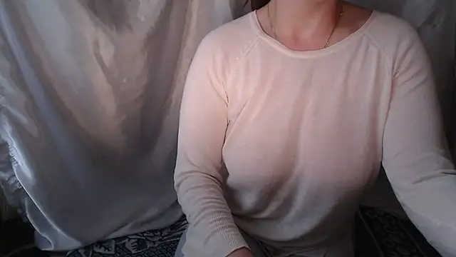 Snapshot of Burberrry_ chatting on 7, 5, 2026 Burberrry online show from 7, 5, 2026