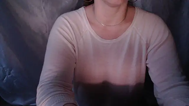 Snapshot of Burberrry_ chatting on 8, 5, 2026 Burberrry online show from 8, 5, 2026