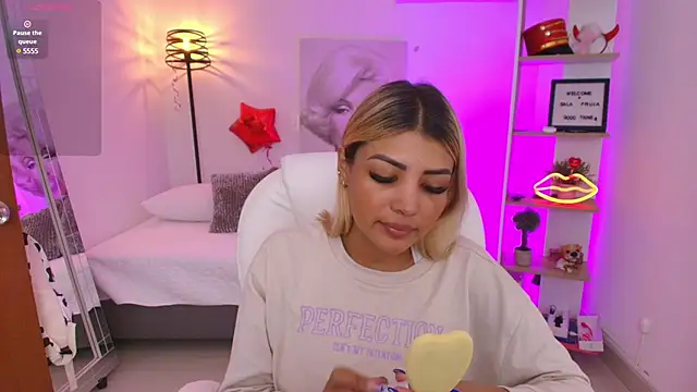 SALOOMEE   online show from 17, 3, 2025