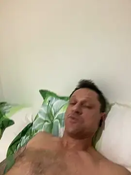 Snapshot of Yourhotboy_42 chatting on 3, 2, 2025 Yourhotboy 42 online show from 3, 2, 2025