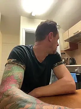 Snapshot of Yourhotboy_42 chatting on 3, 3, 2025 Yourhotboy 42 online show from 3, 3, 2025