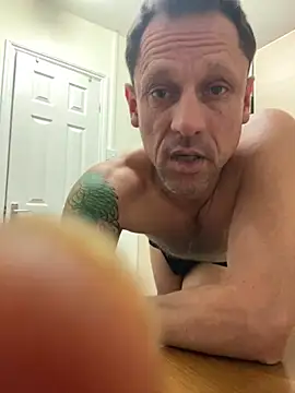 Snapshot of Yourhotboy_42 chatting on 8, 3, 2025 Yourhotboy 42 online show from 8, 3, 2025