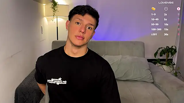 Snapshot of Alexxblue chatting on 16, 11, 2025 Alexxblue online show from 16, 11, 2025