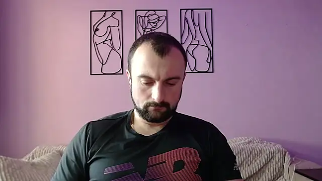 brindlefly6969 online show from 18, 12, 2024