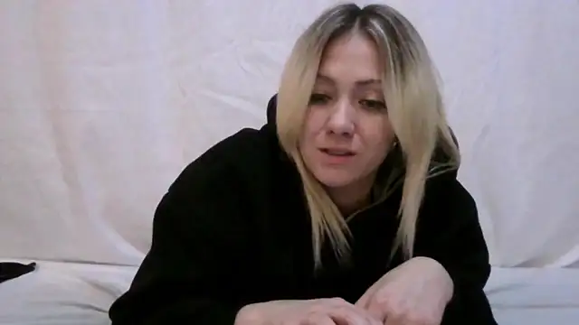 SallyCumLaude online show from 26, 2, 2025