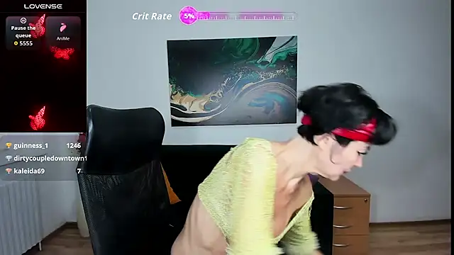 Snapshot of Silvia_Wallec chatting on 2, 11, 2025 Silvia Wallec online show from 2, 11, 2025