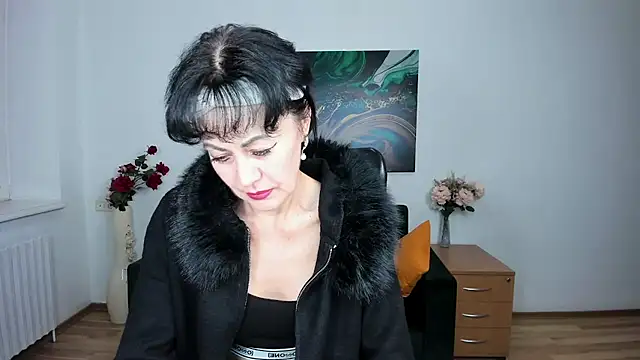 Snapshot of Silvia_Wallec chatting on 2, 12, 2025 Silvia Wallec online show from 2, 12, 2025
